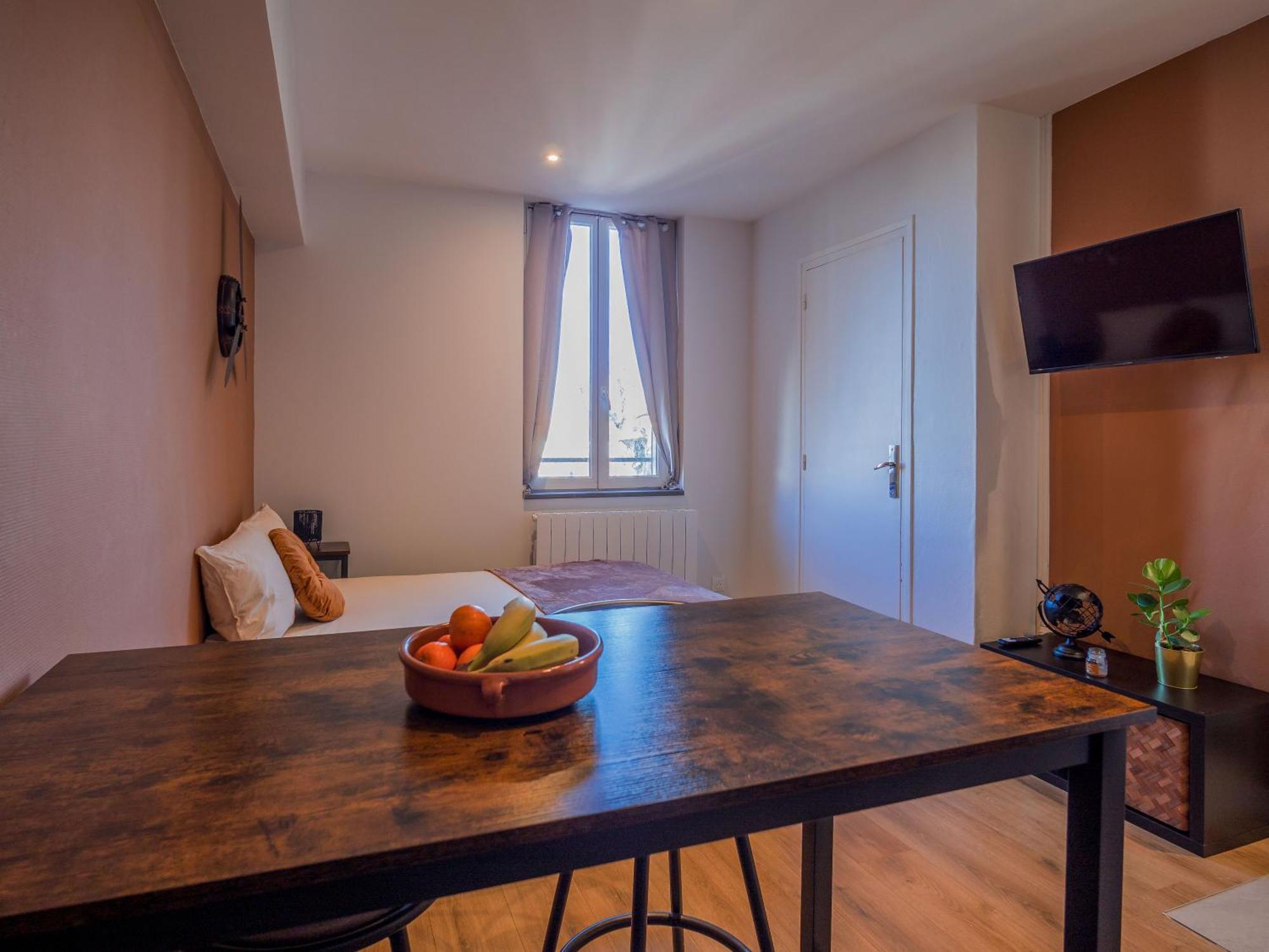 Le Cosy Shelby Proche Gare 150M Apartment Villefranche-sur-Saone Exterior photo